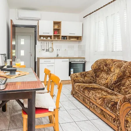 Apartman Napros 3 By Interhome *