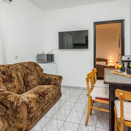 Apartman Napros 3 By Interhome