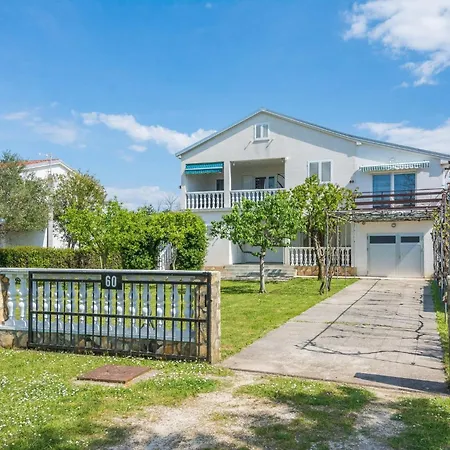 Napros 3 By Interhome Нин